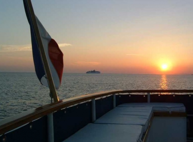  Realizar un relajanle crucero 